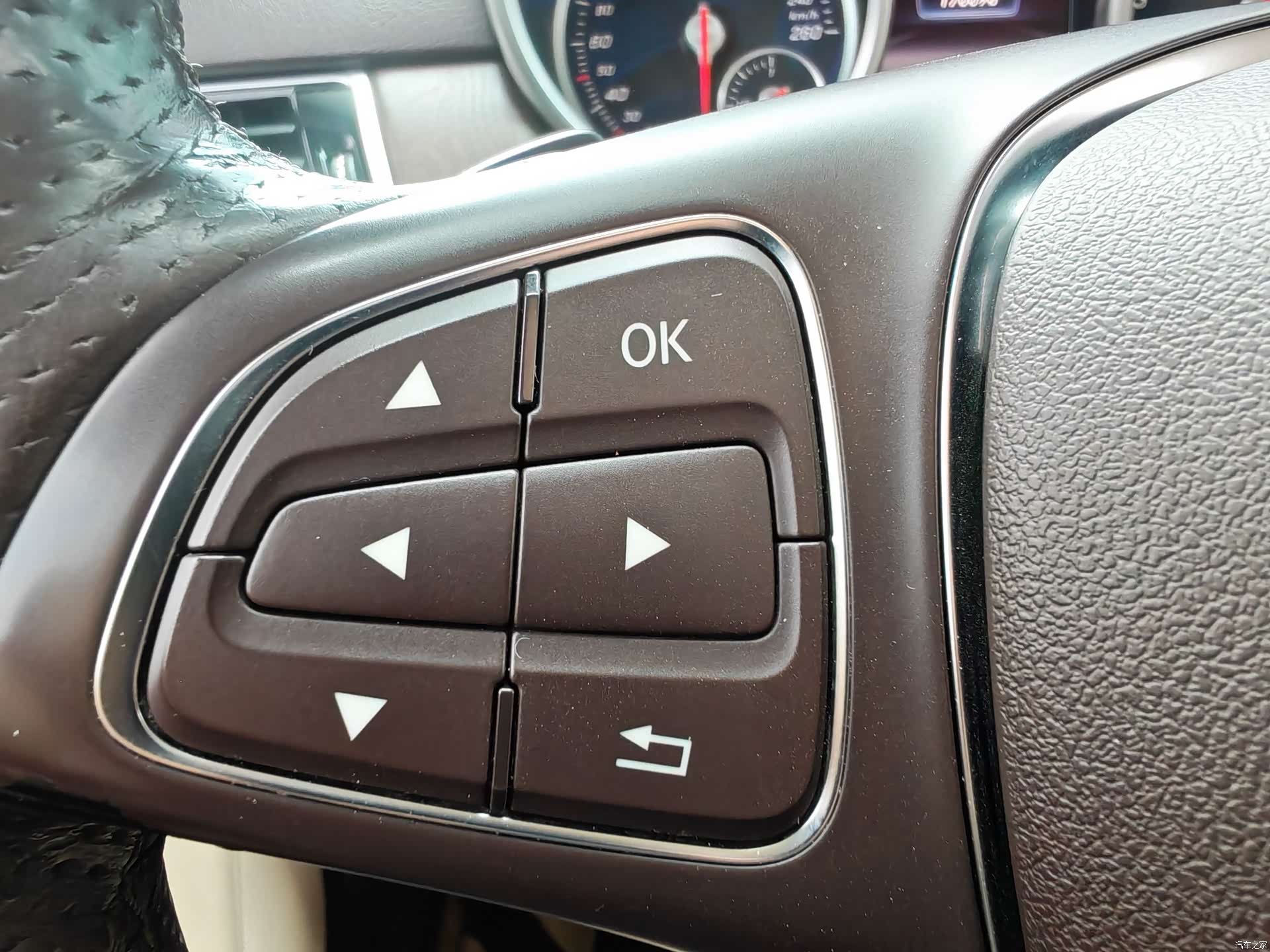 Mercedes-Benz GLE, 2016 14