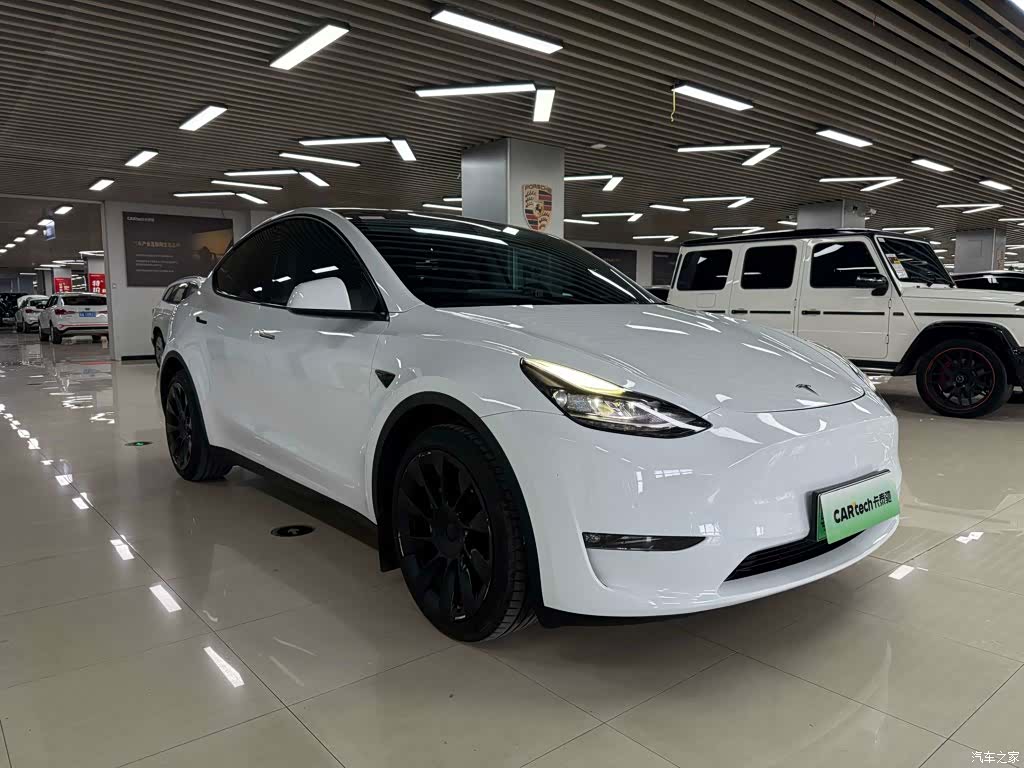 Tesla Model Y, 2021 2