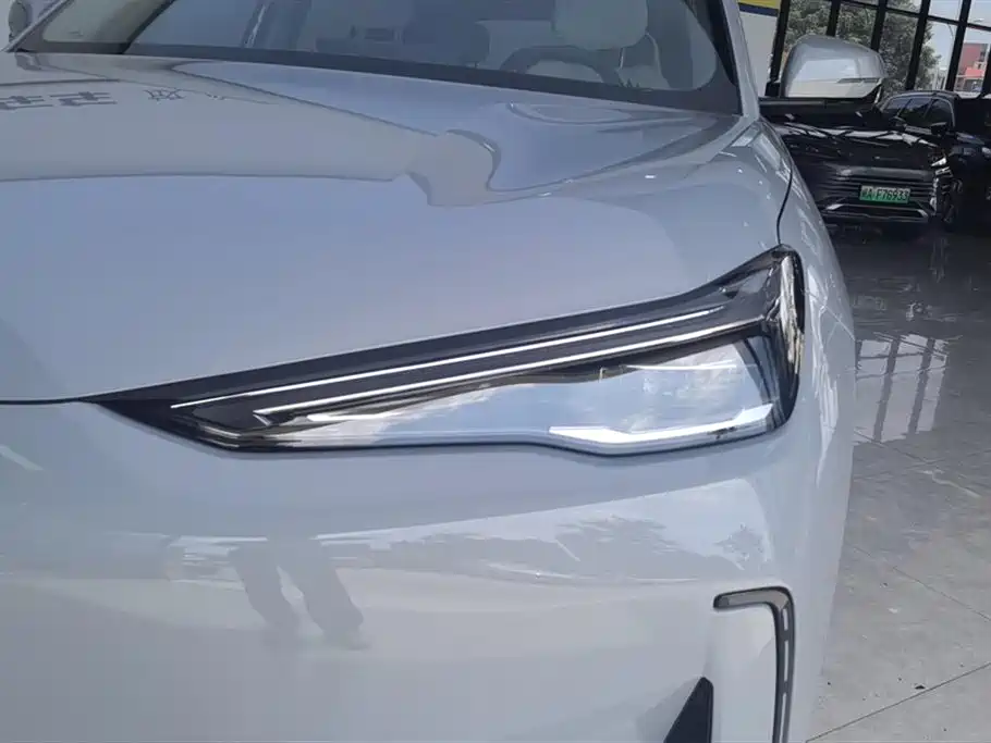 Geely Galaxy Galaxy E5