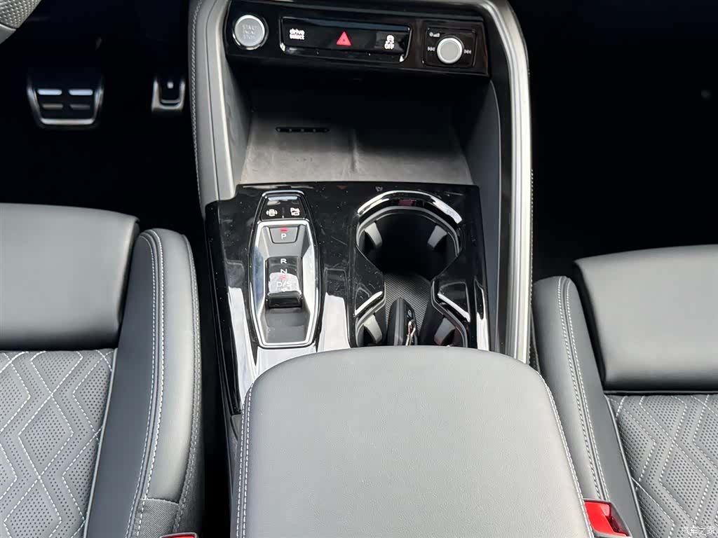 Audi Q5L, 2025 18