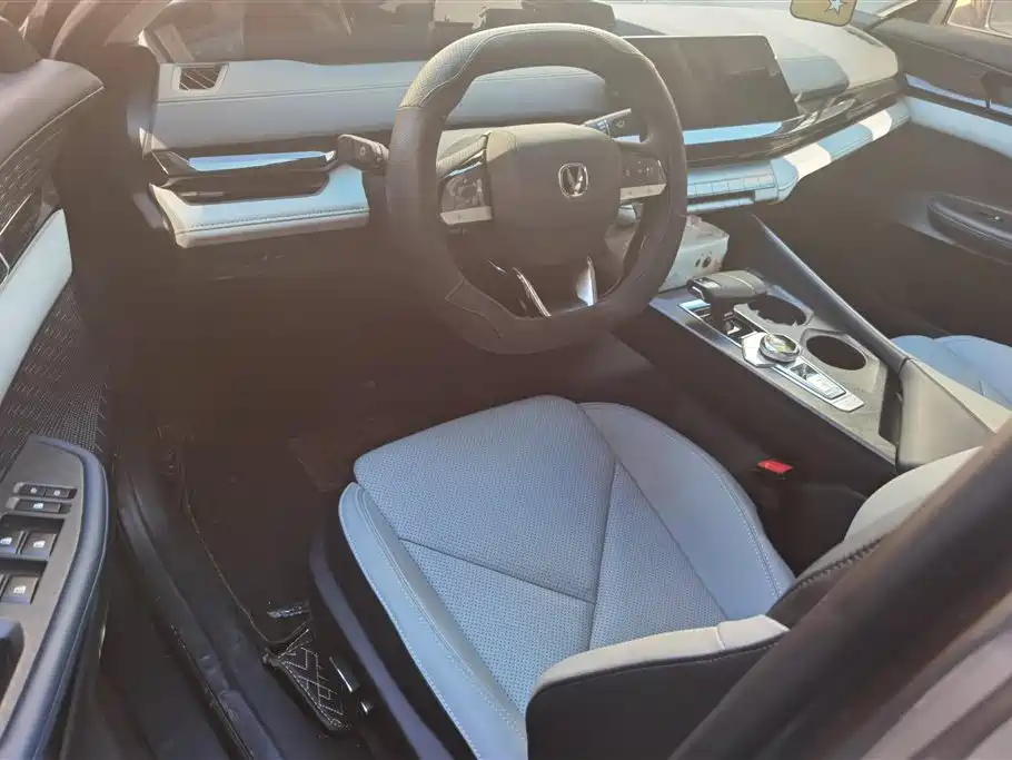 Changan UNI-V Smart iDD