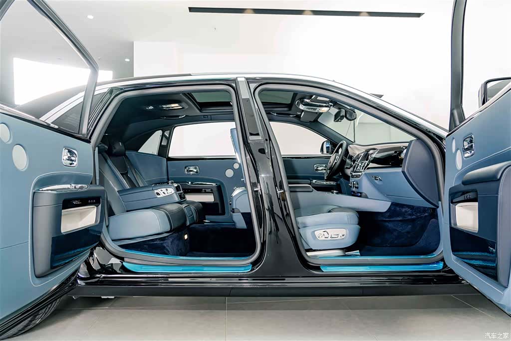 Rolls-Royce Ghost, 2020 24