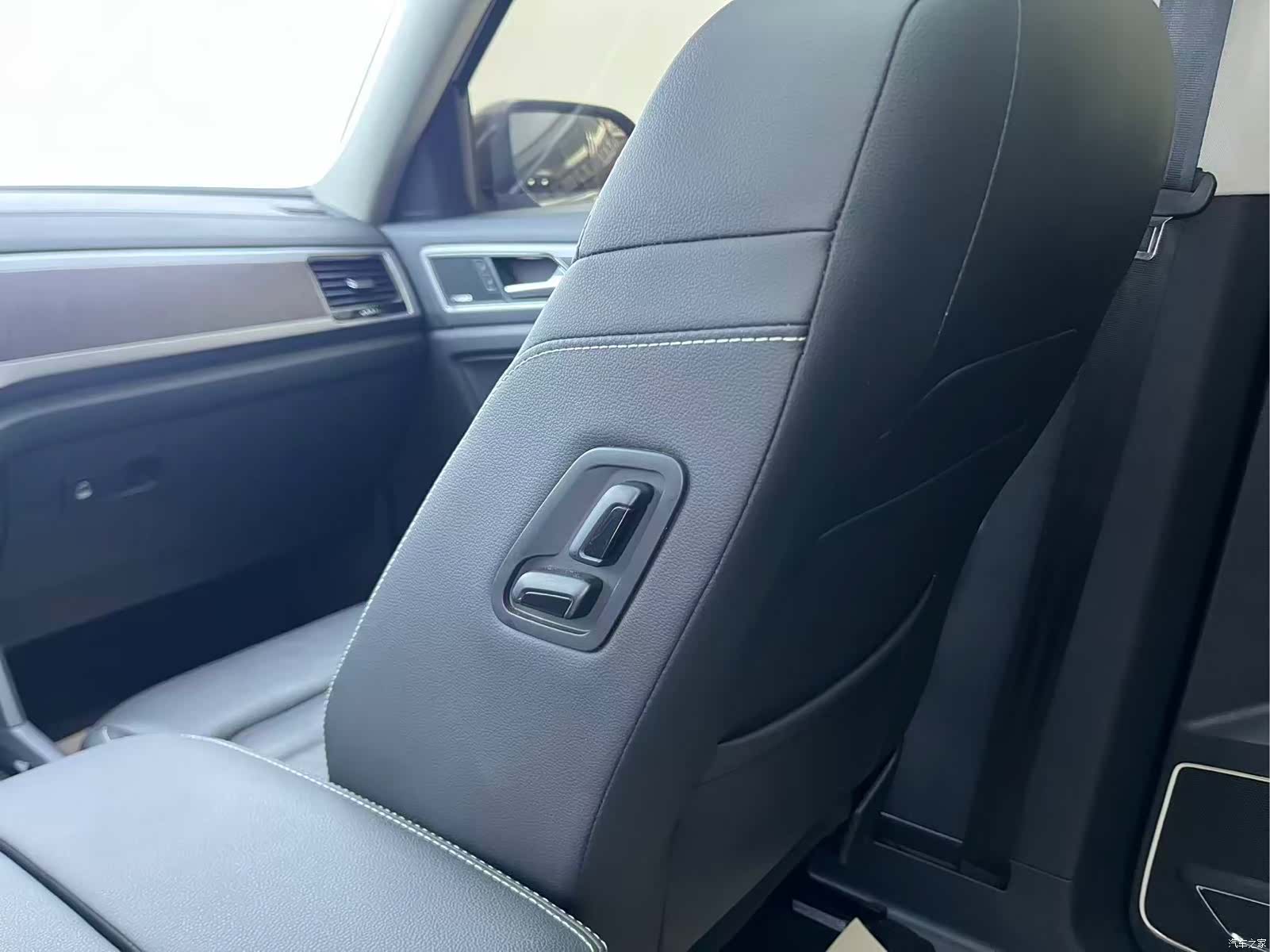 Volkswagen Teramont, 2018 11