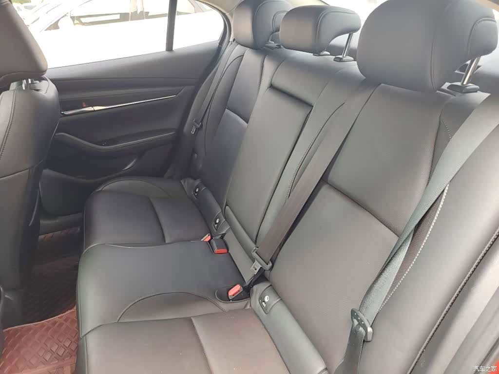 Mazda Mazda3, 2020 17