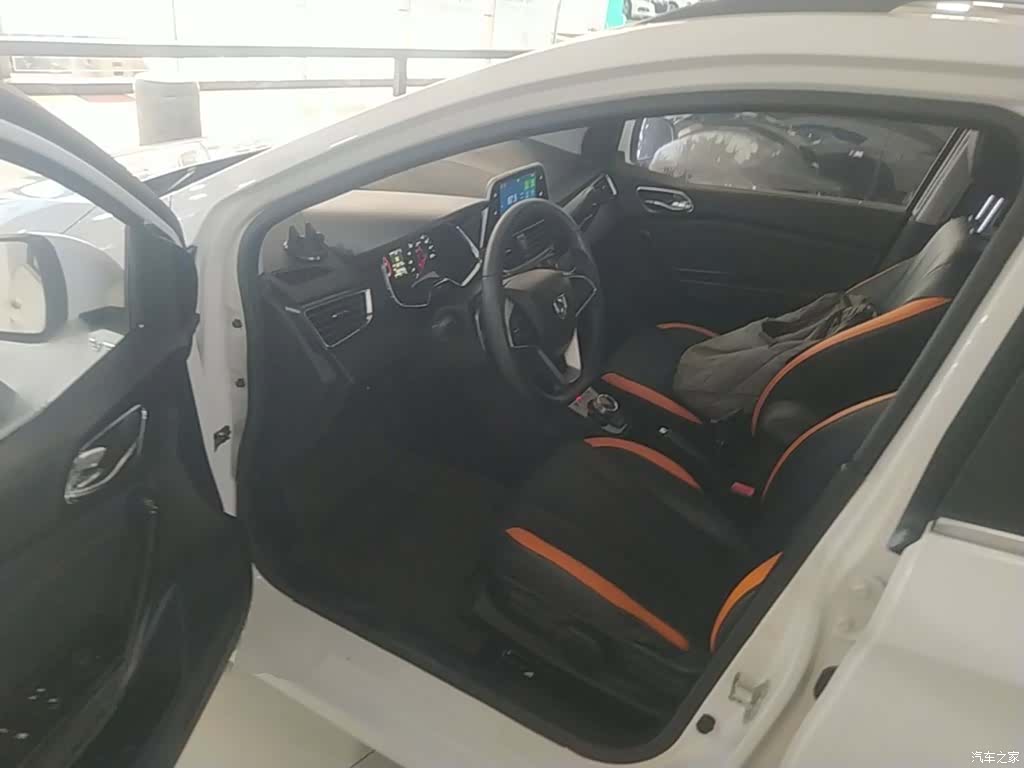 Wuling 310, 2018 16