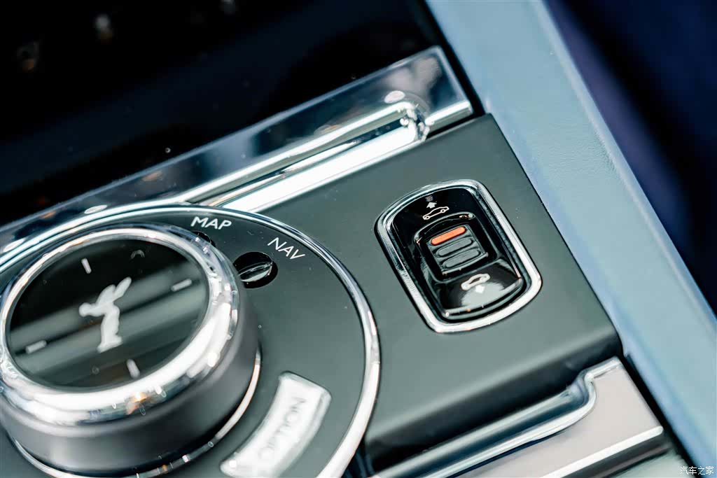 Rolls-Royce Ghost, 2020 15