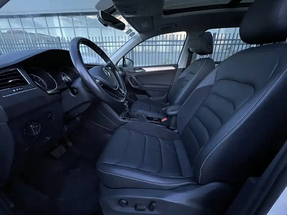 Volkswagen Tiguan L