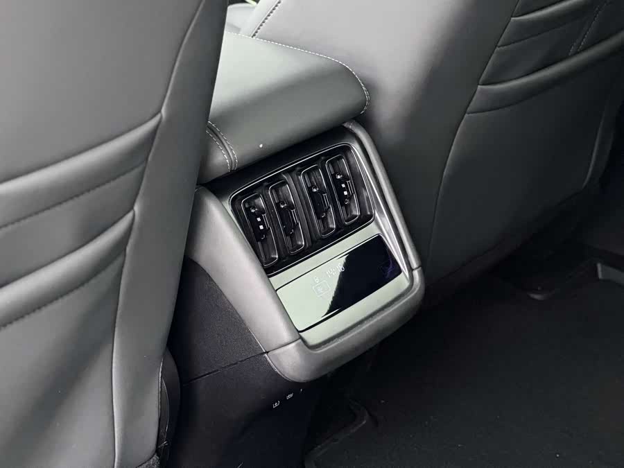 BYD Song L EV 2024, фото 10