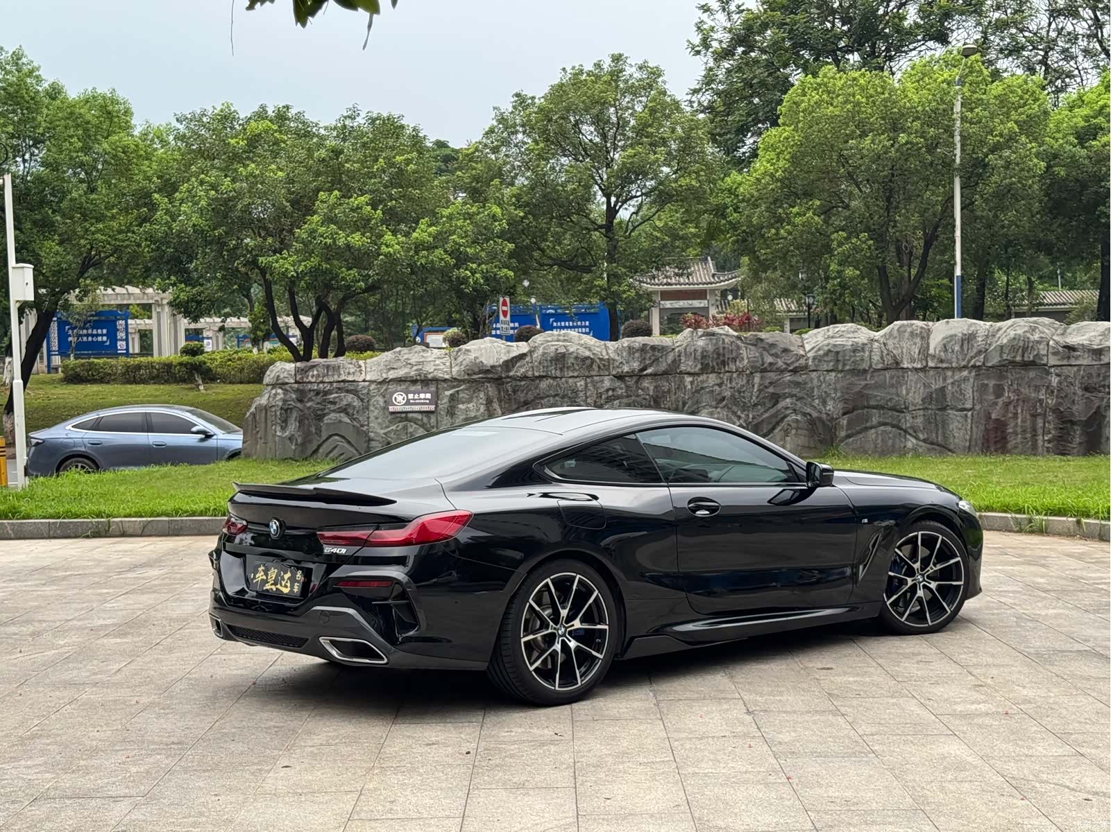 BMW 8 Series, 2022 6