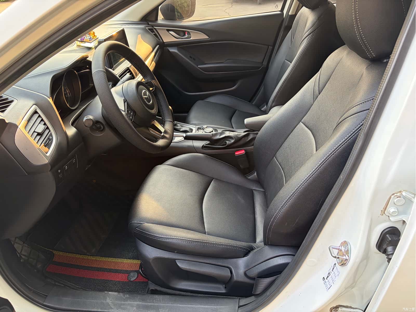 Mazda Mazda3, 2017 15
