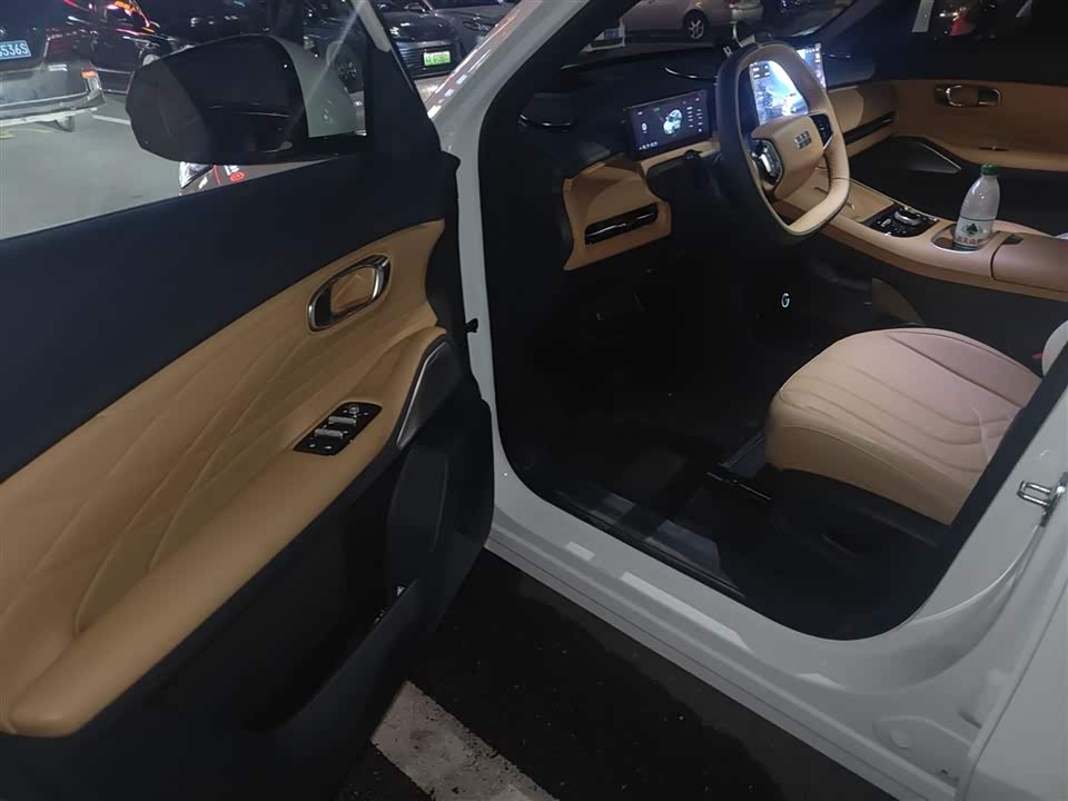 Geely Galaxy Galaxy Starship 7