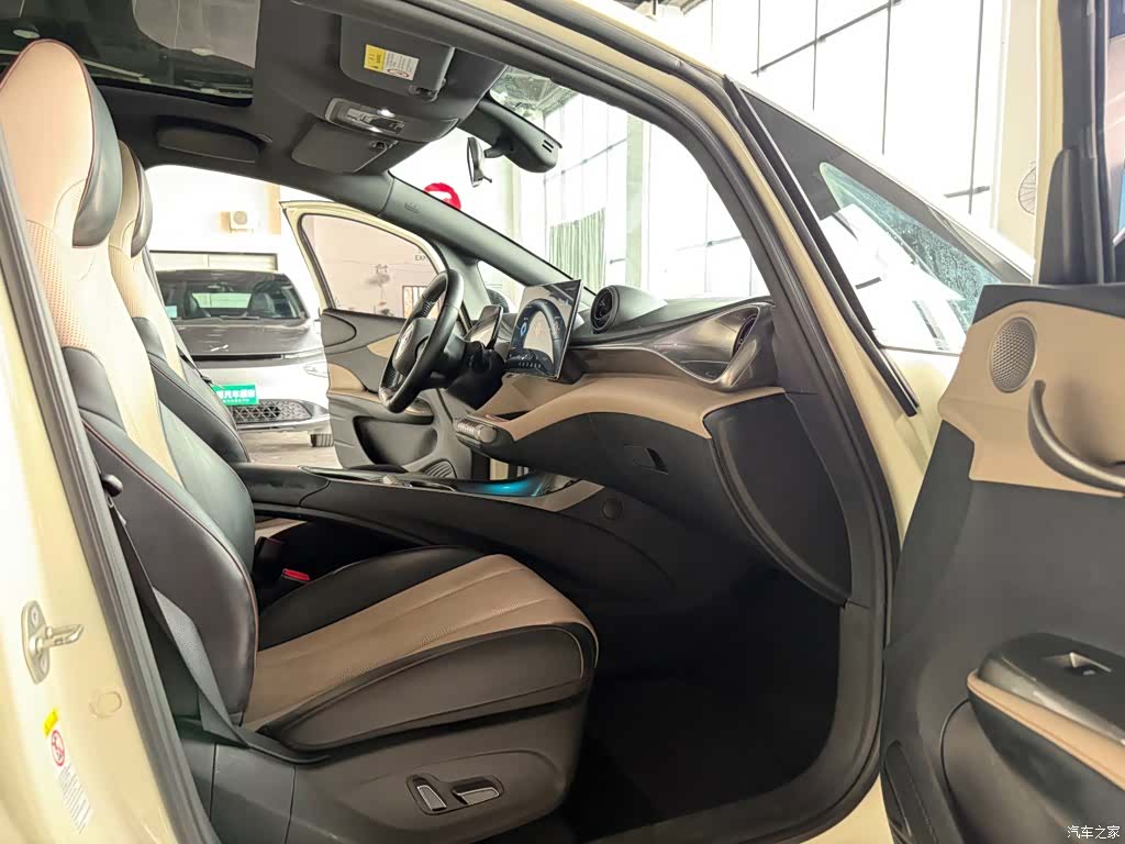 BYD Dolphin, 2023 9