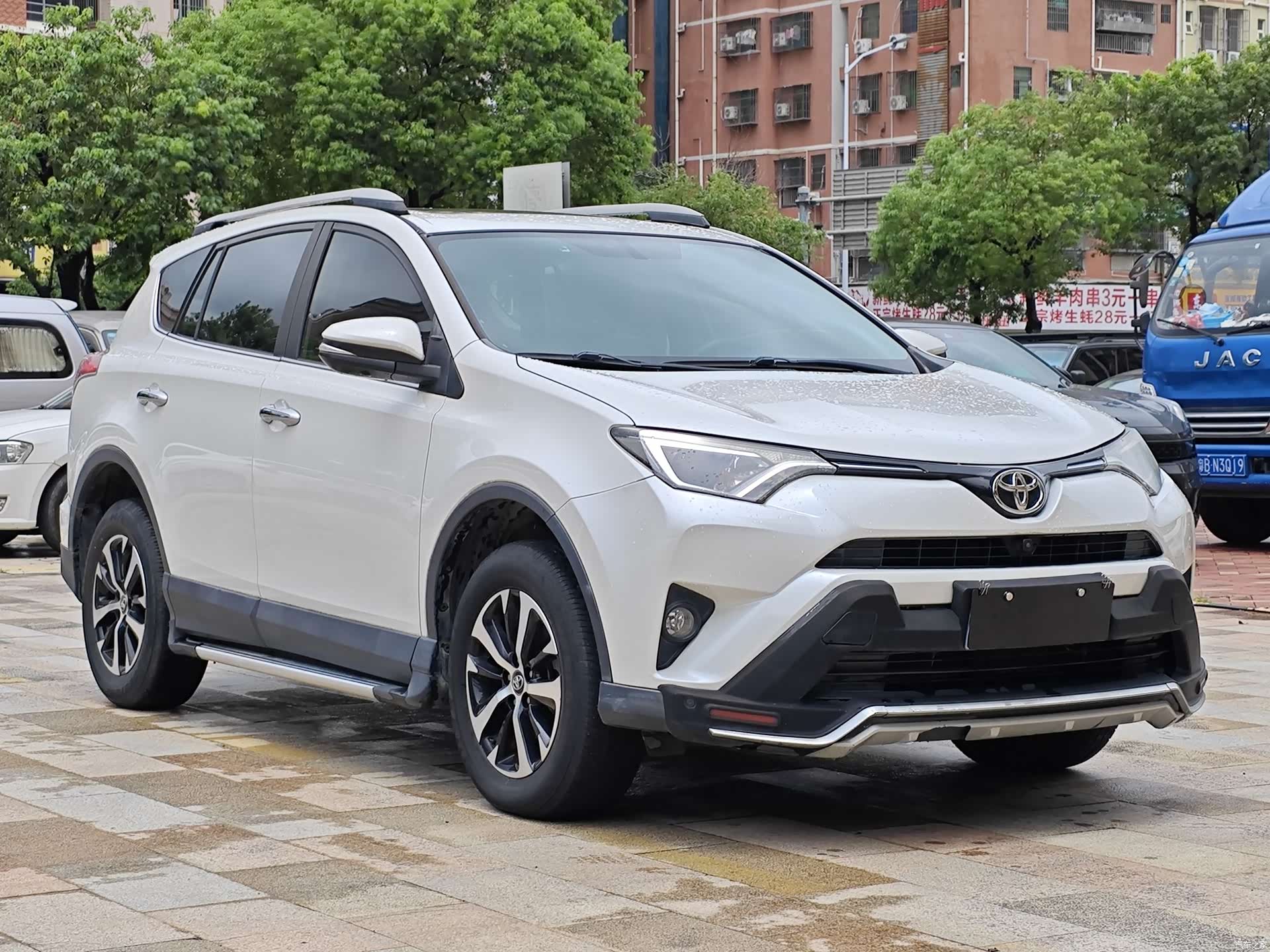 Toyota RAV4, 2019 3