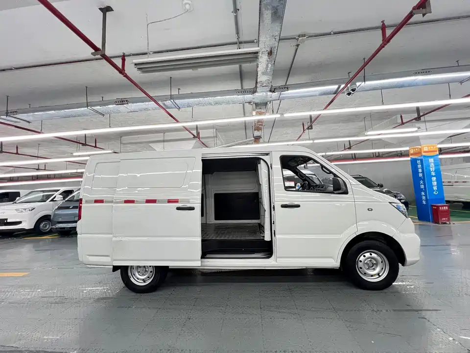 Dongfeng Yufeng Yufeng EM26