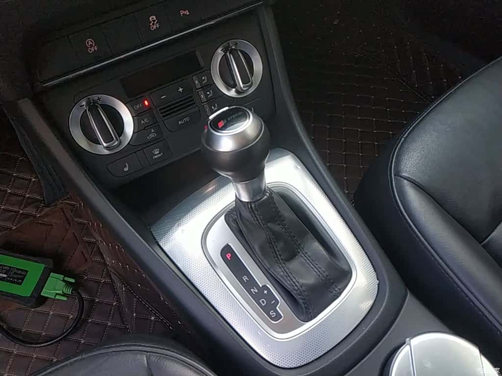 Audi Q3, 2015 14