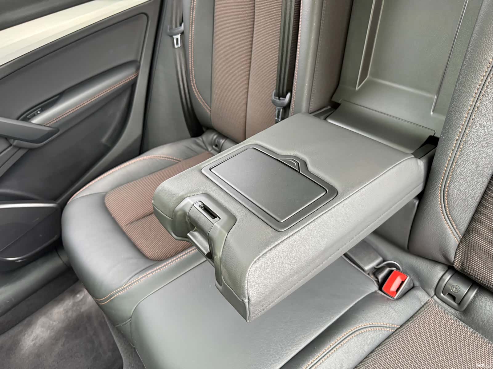 Audi Q5L, 2019 36