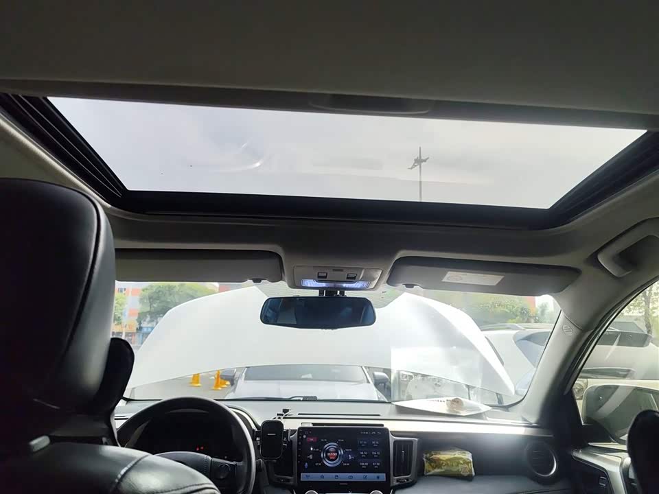 Toyota RAV4 Rongfang