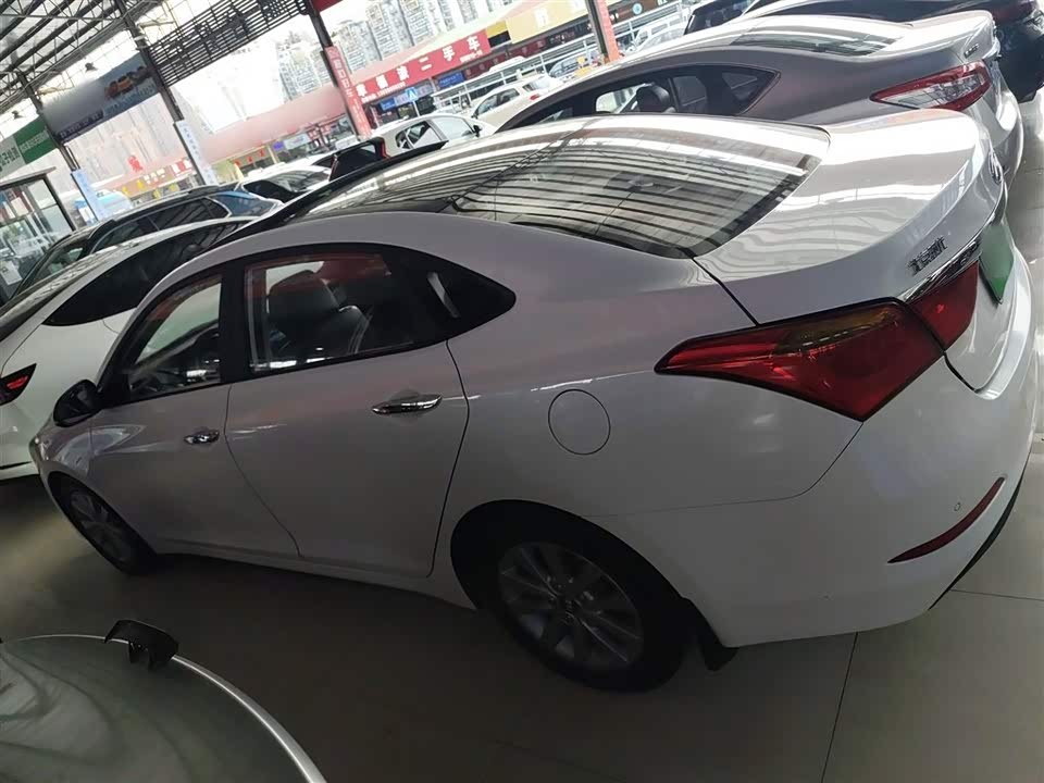 Hyundai Name picture