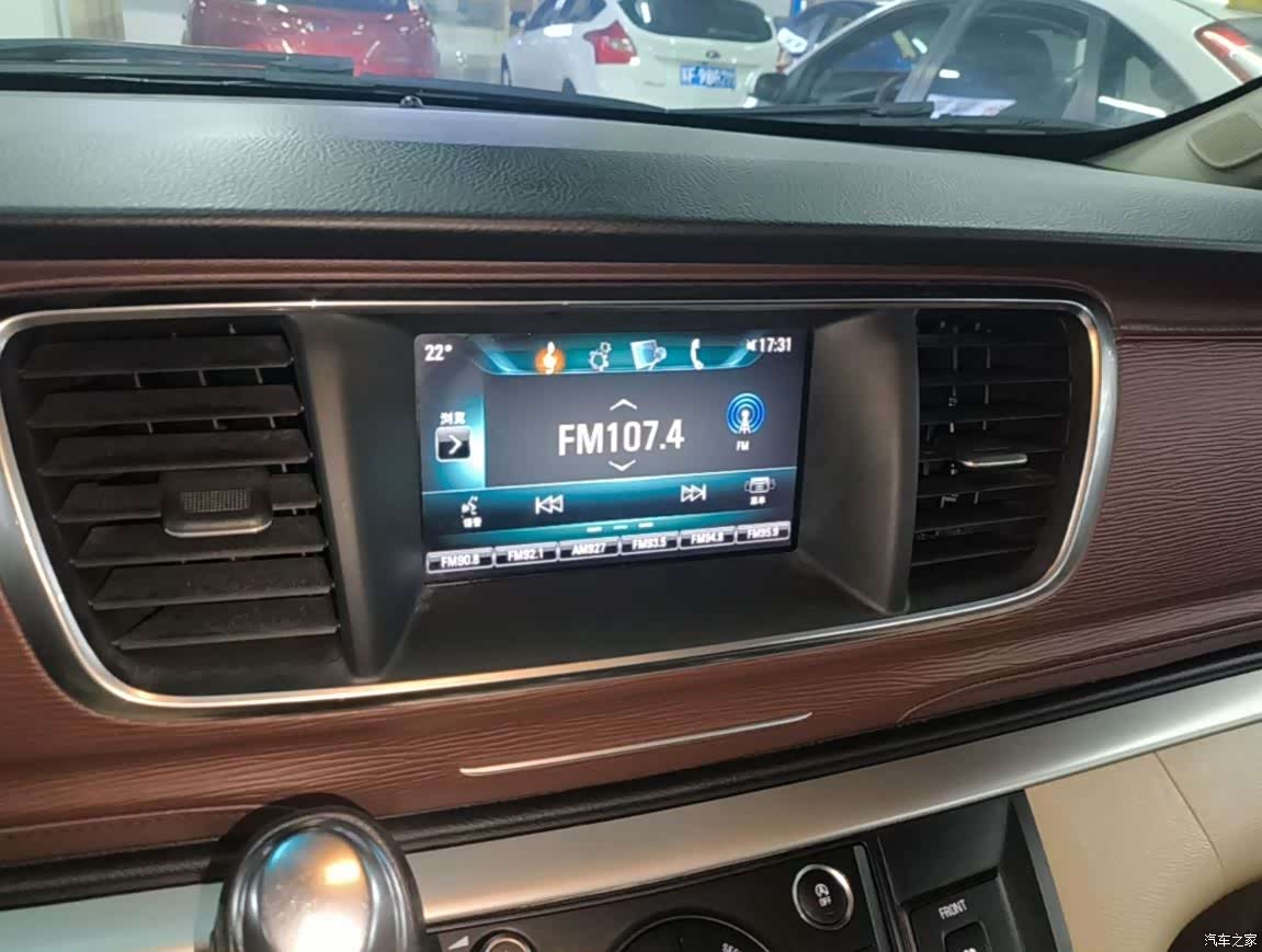 Buick GL8, 2017 12