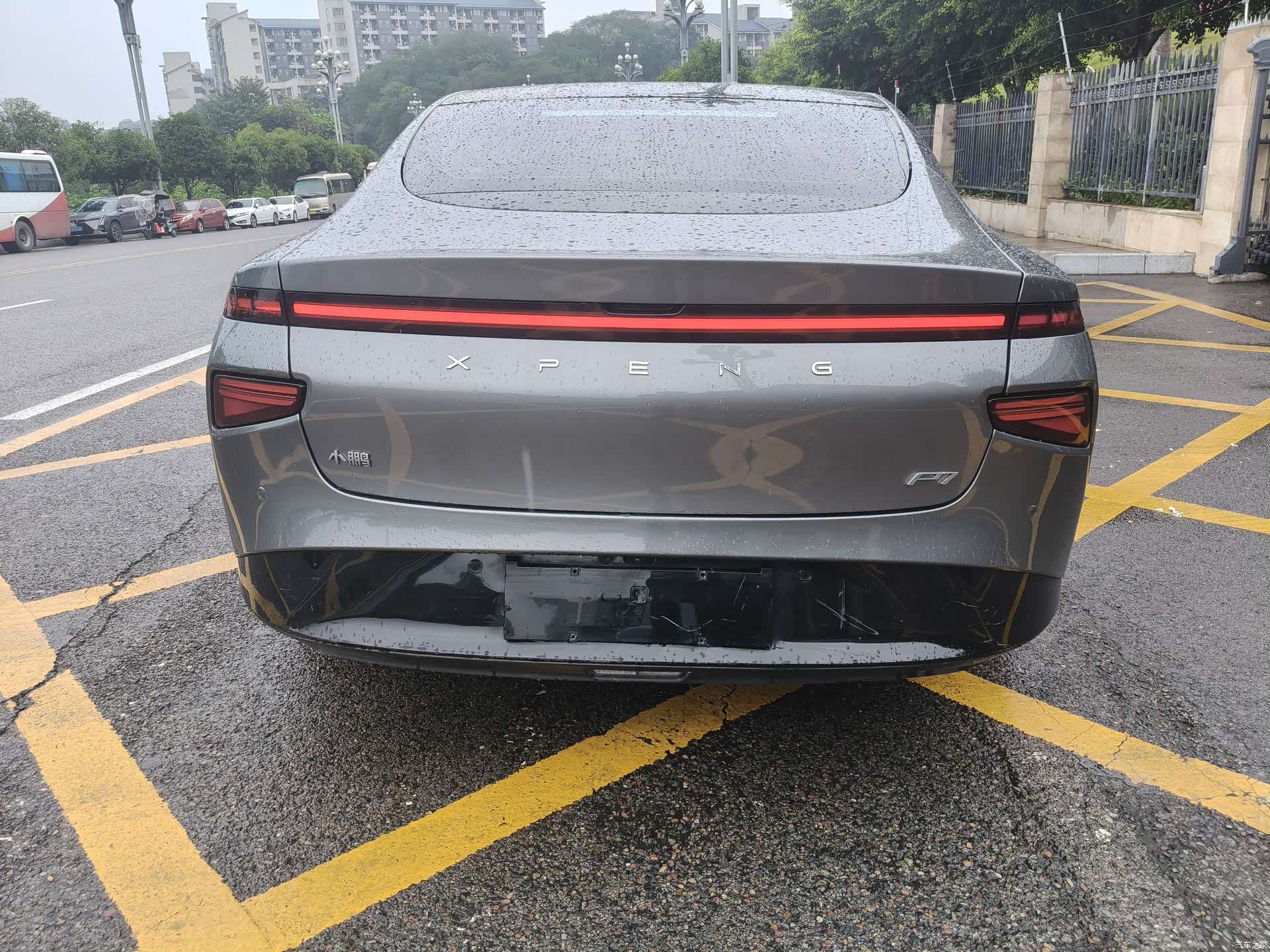 Xpeng P7, 2022 все фото