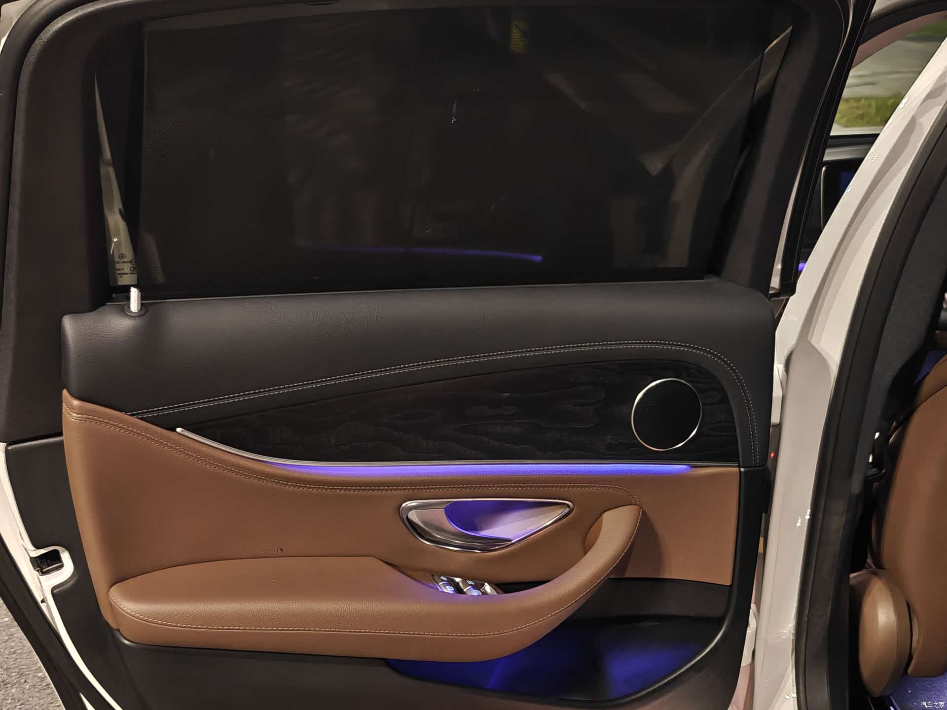 Mercedes-Benz E-Class, 2018 17