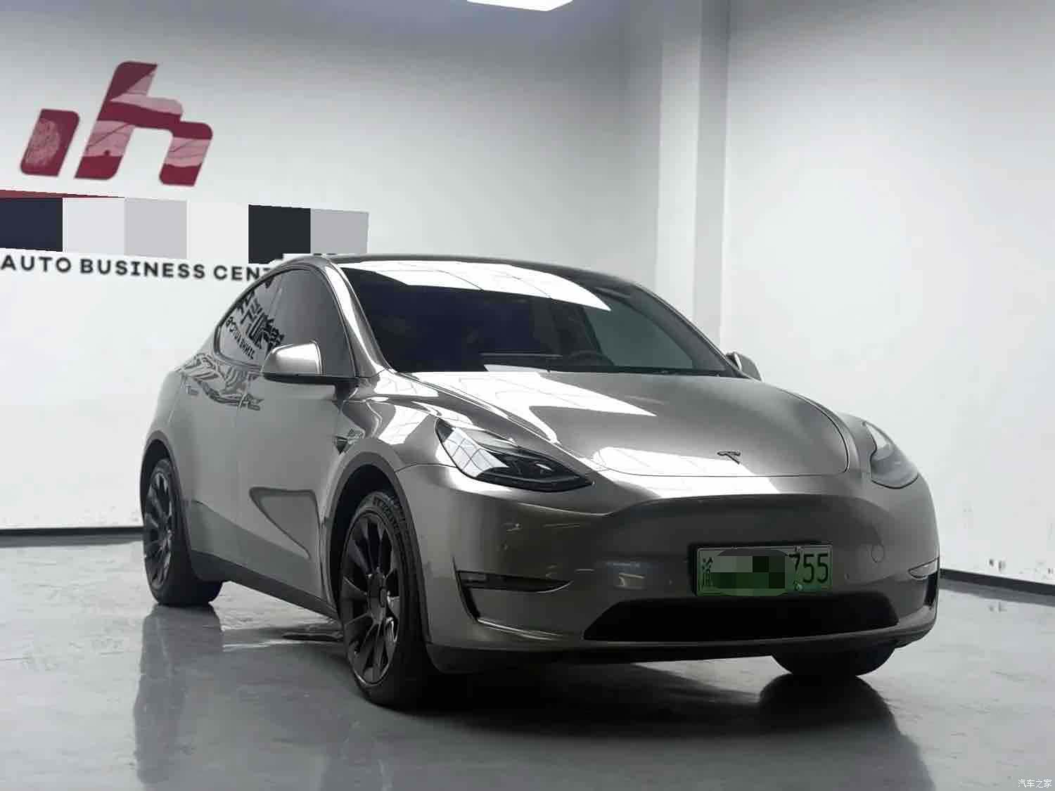 Tesla Model Y, 2023 3