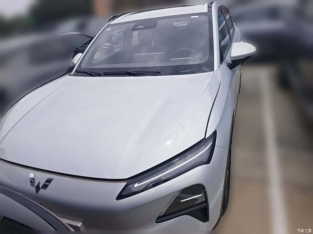 Wuling Starlight, 2026 все фото