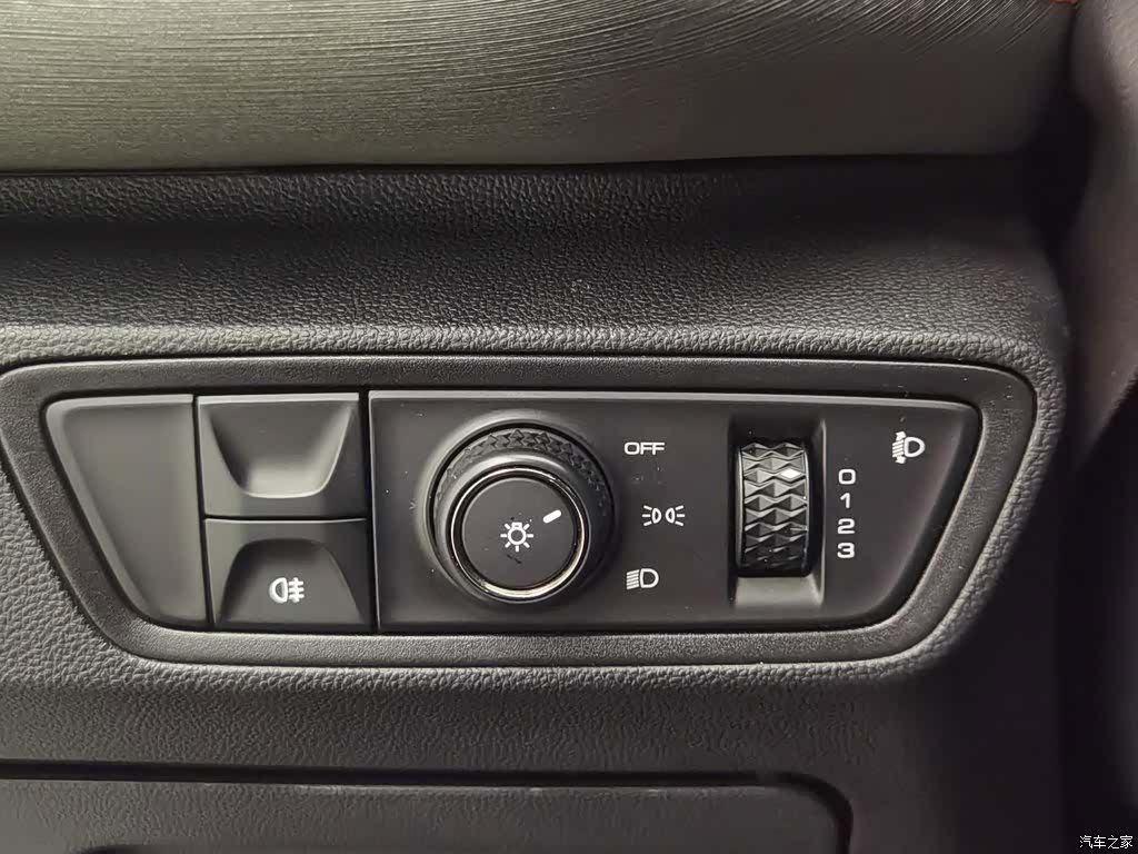 Wuling RS-3, 2021 21