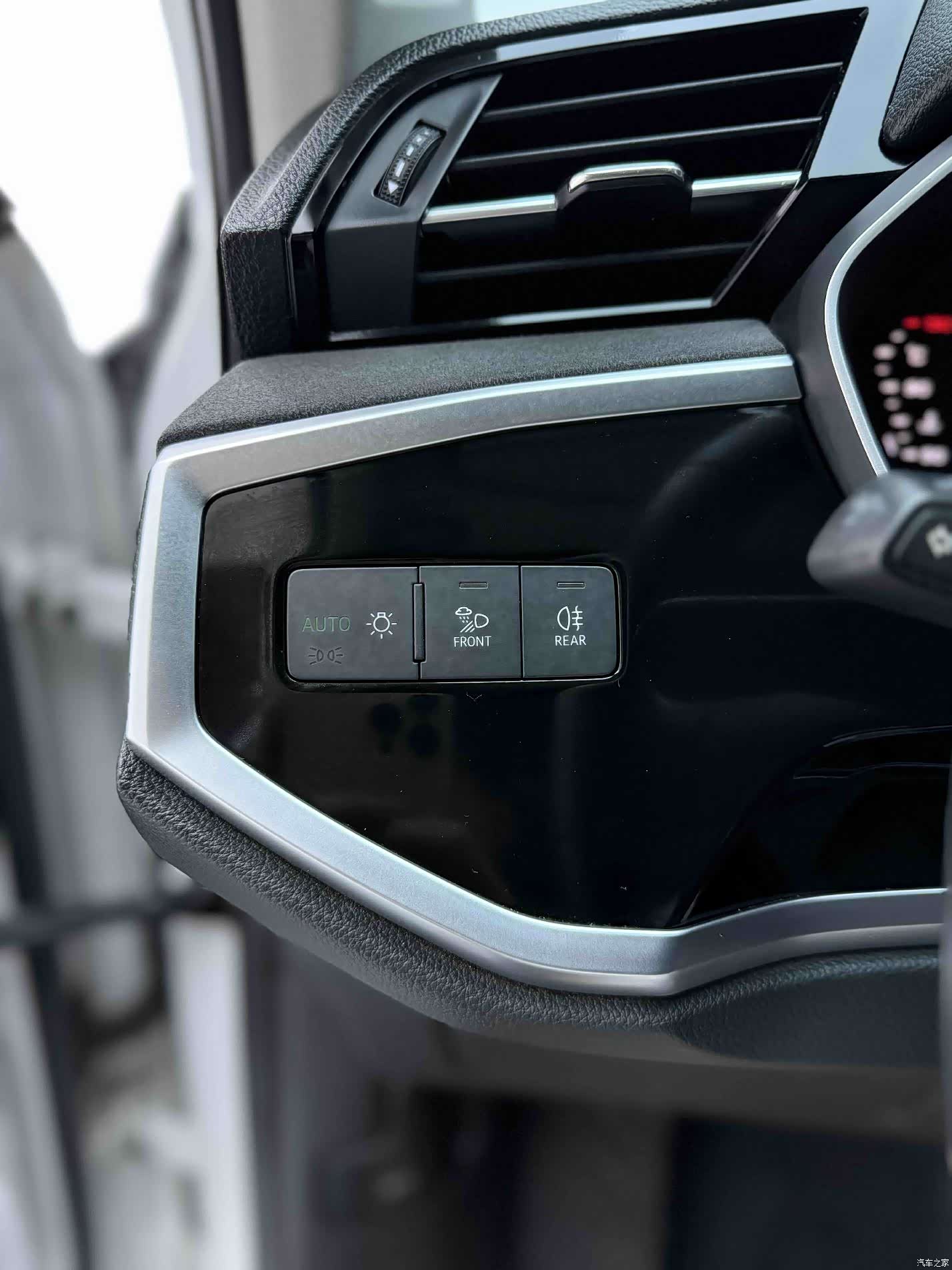Audi Q3, 2022 13