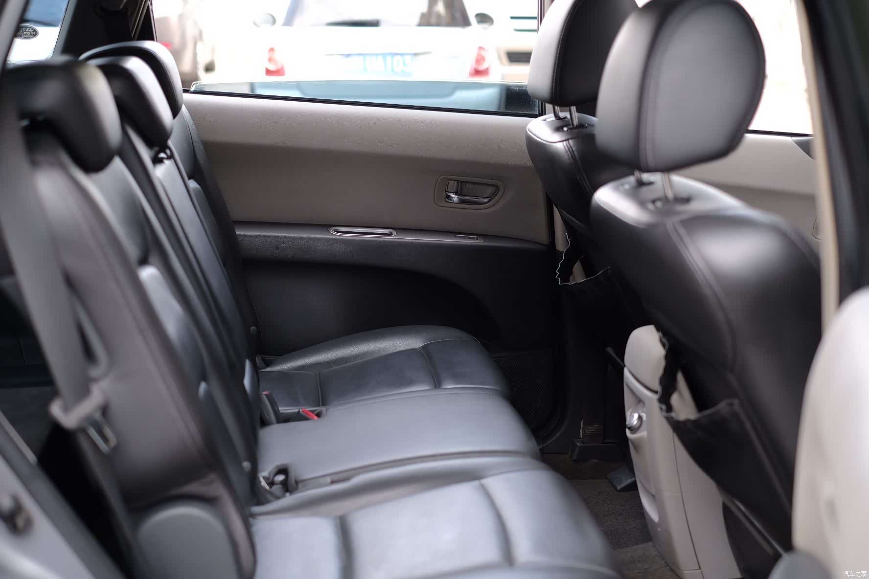 Subaru 3.6R, 2008 31