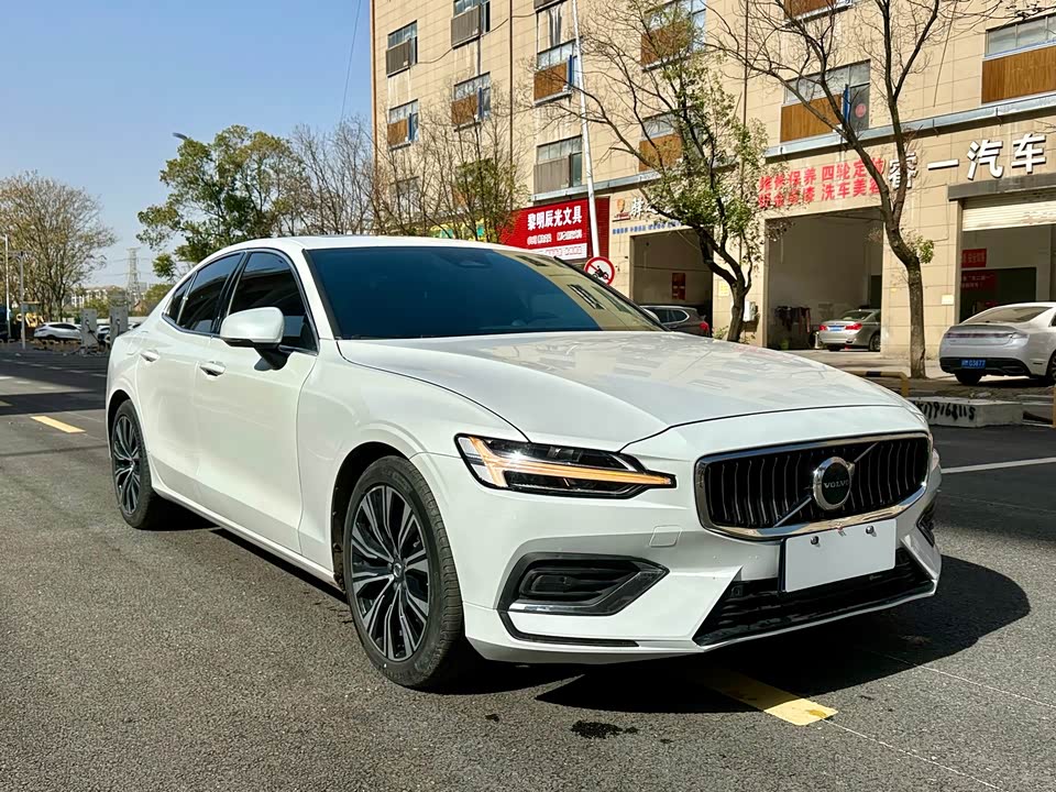 Volvo S60