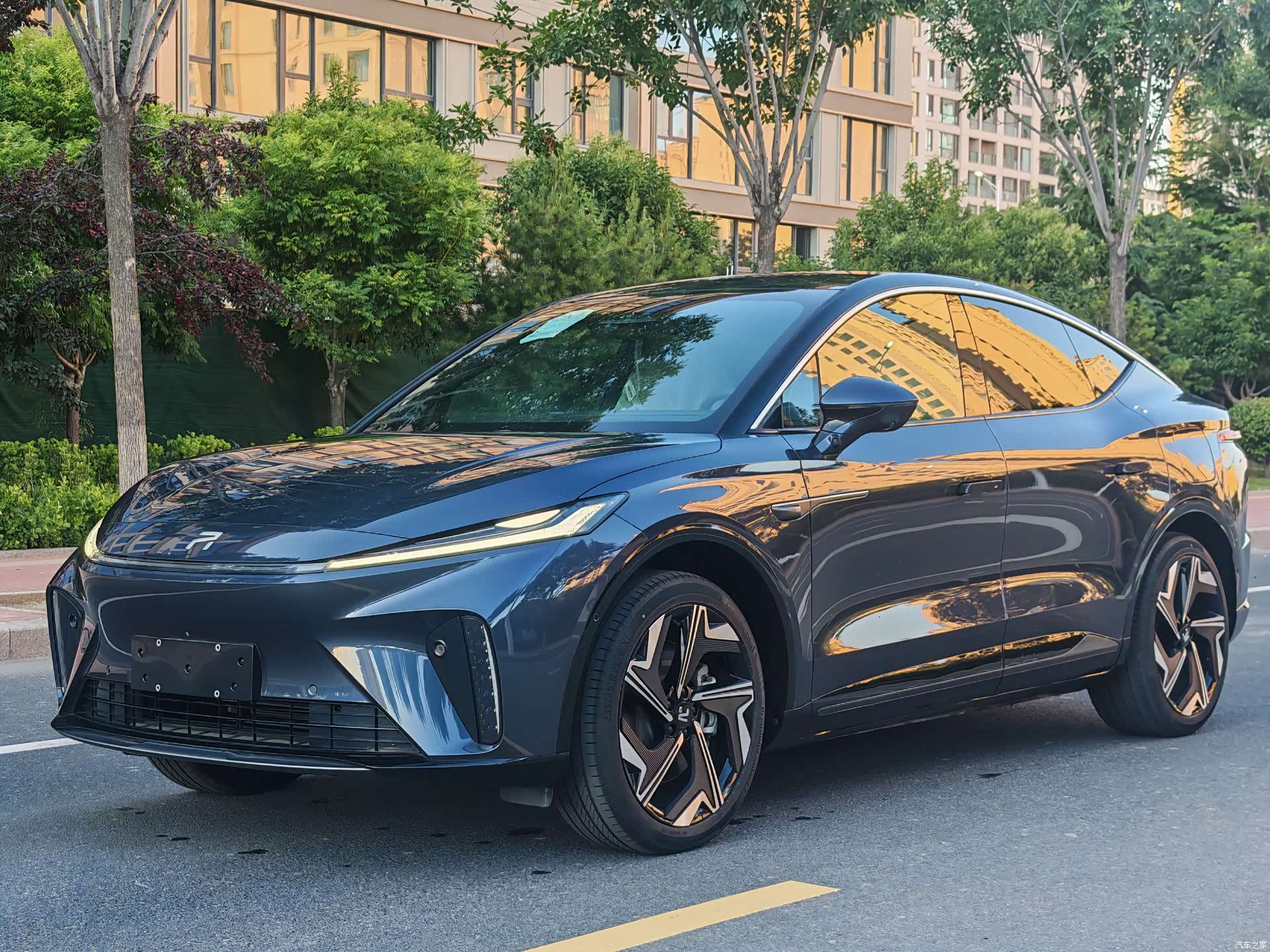 Rising Auto R7, 2026 1