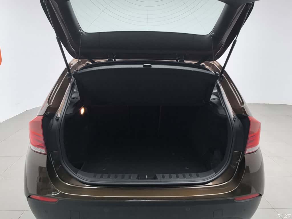 BMW X1, 2012 16