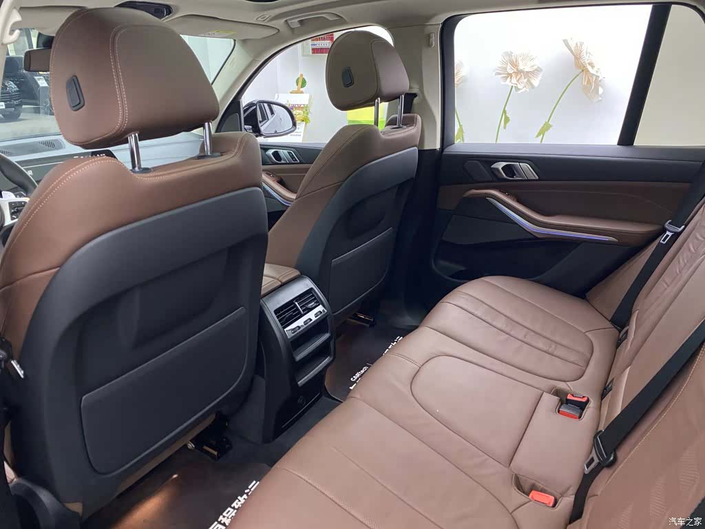 BMW X5, 2021 все фото