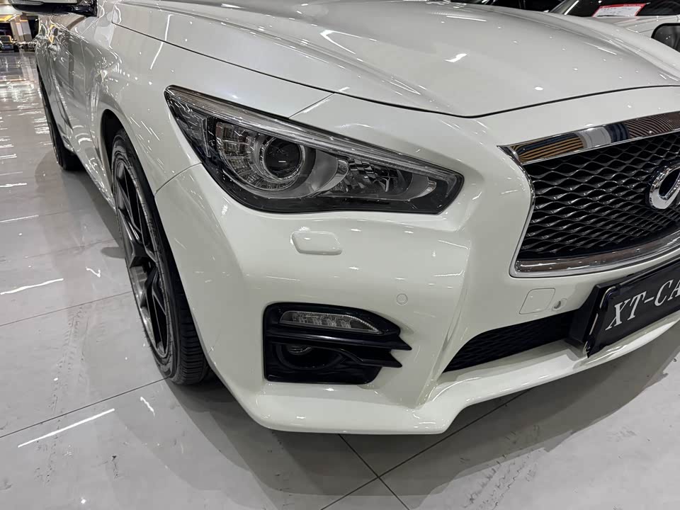 Infiniti Q50L