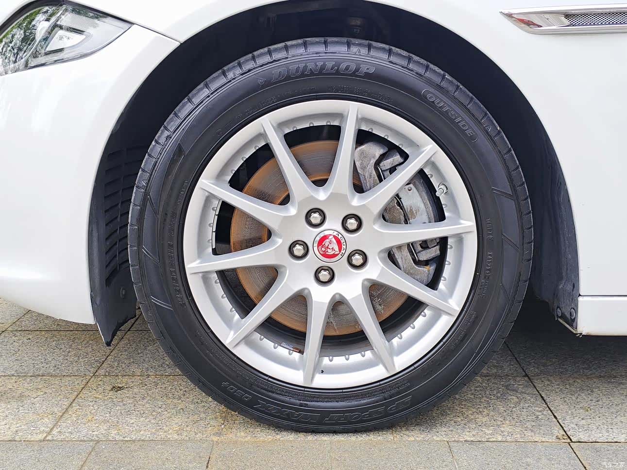 Jaguar XJ, 2019 22