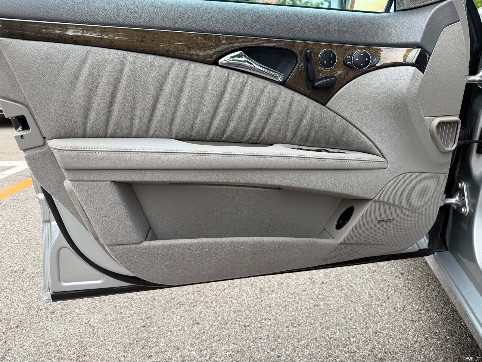 Mercedes-Benz E-Class, 2006 13