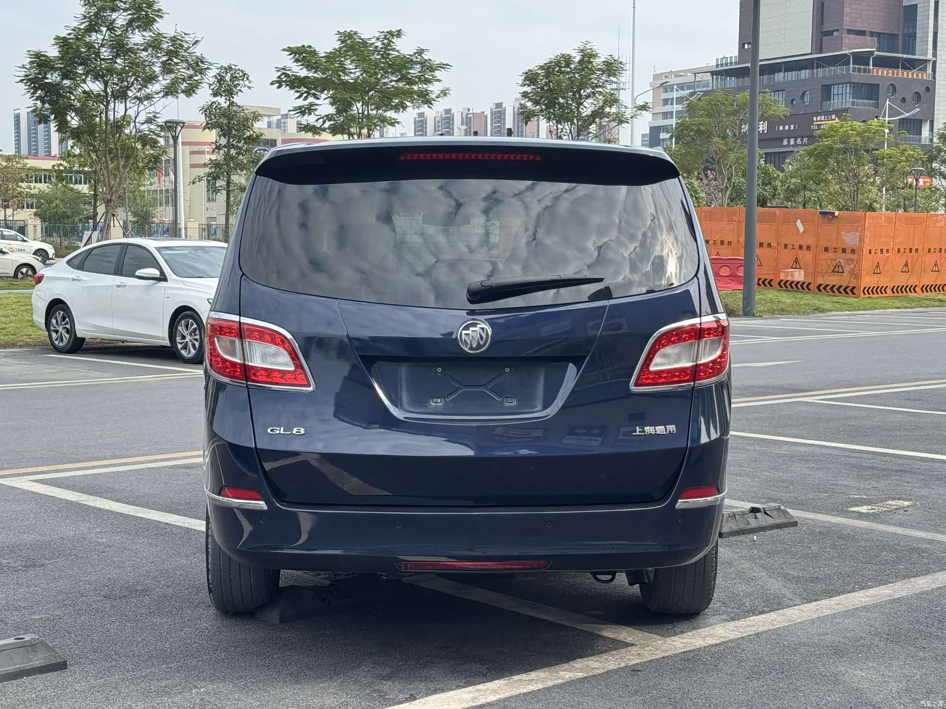 Buick GL8, 2013 6