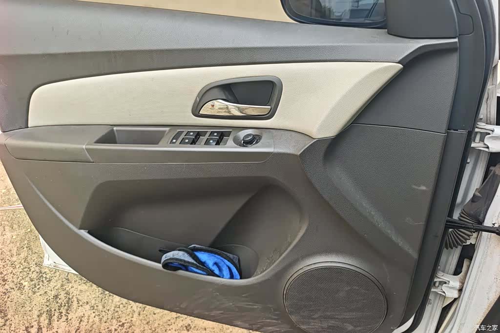 Chevrolet SE, 2016 7