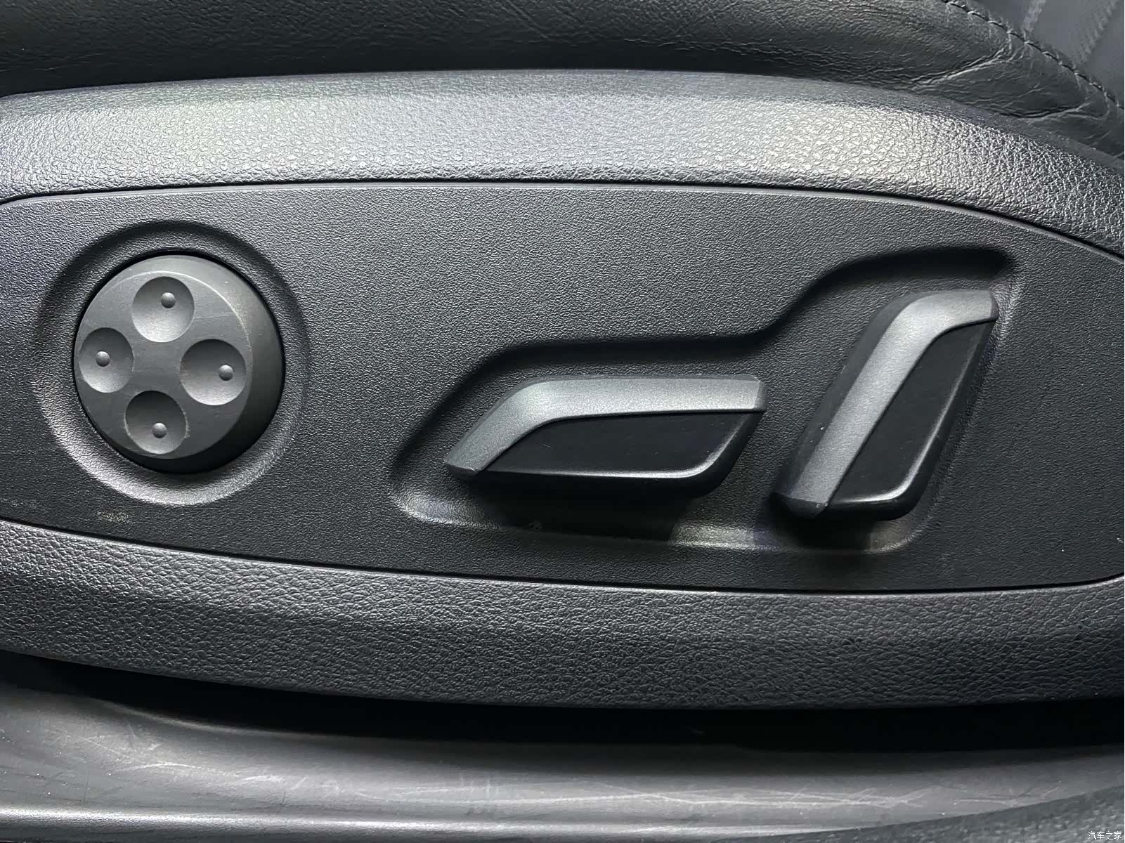 Audi A4L, 2021 8