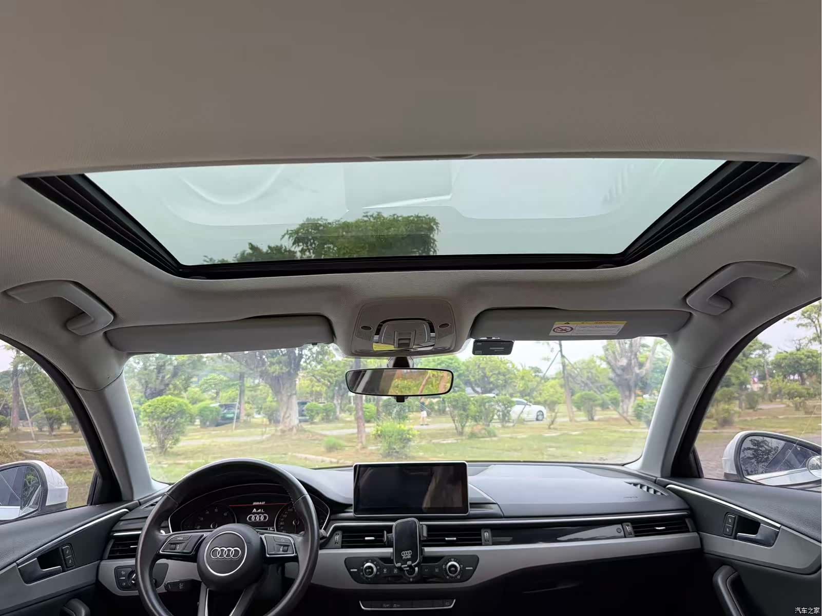 Audi A4L, 2019 12