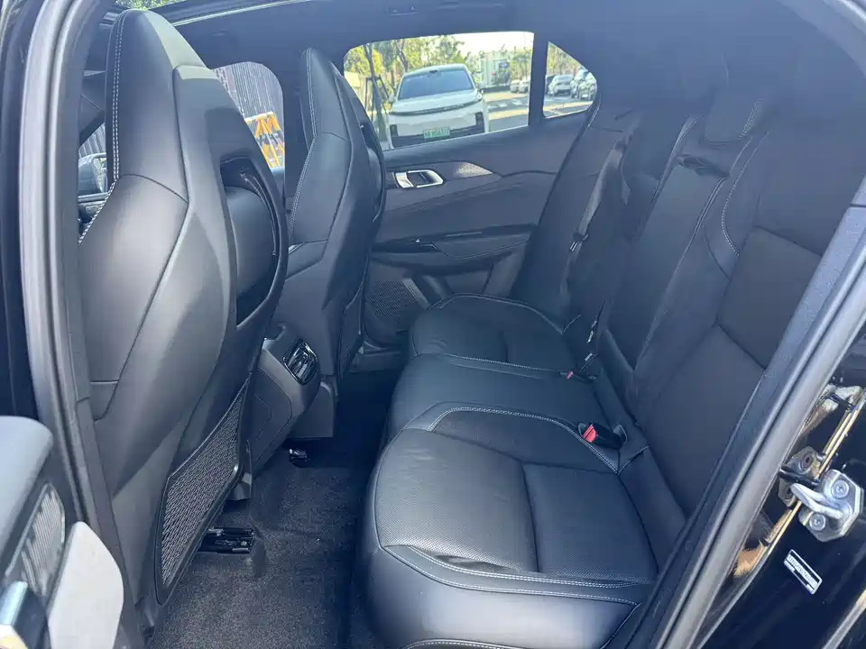 Lynk & Co 02 Hatchback