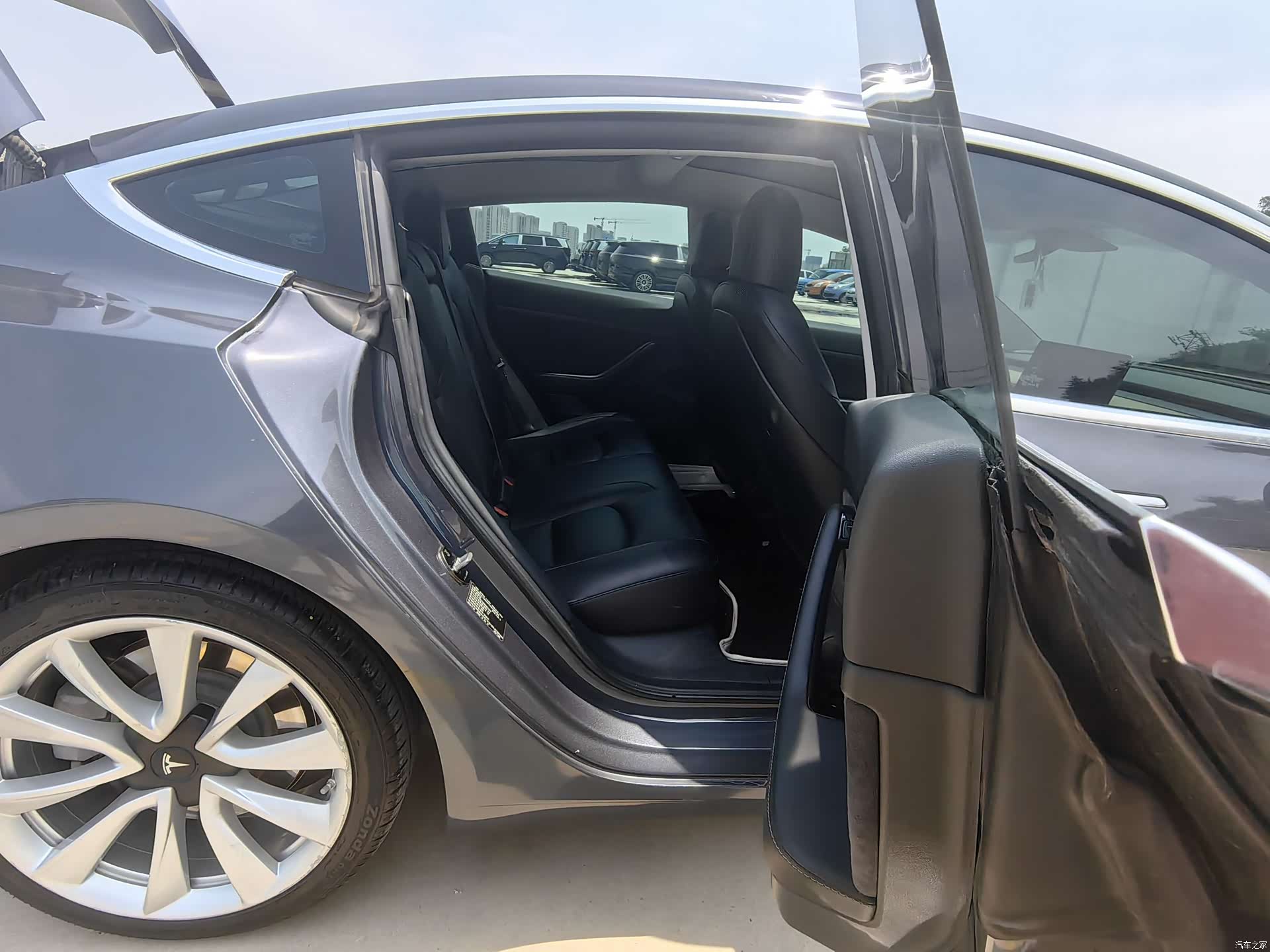 Tesla Model 3, 2020 4