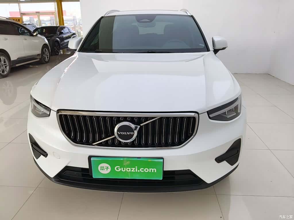 Volvo XC40, 2024 3