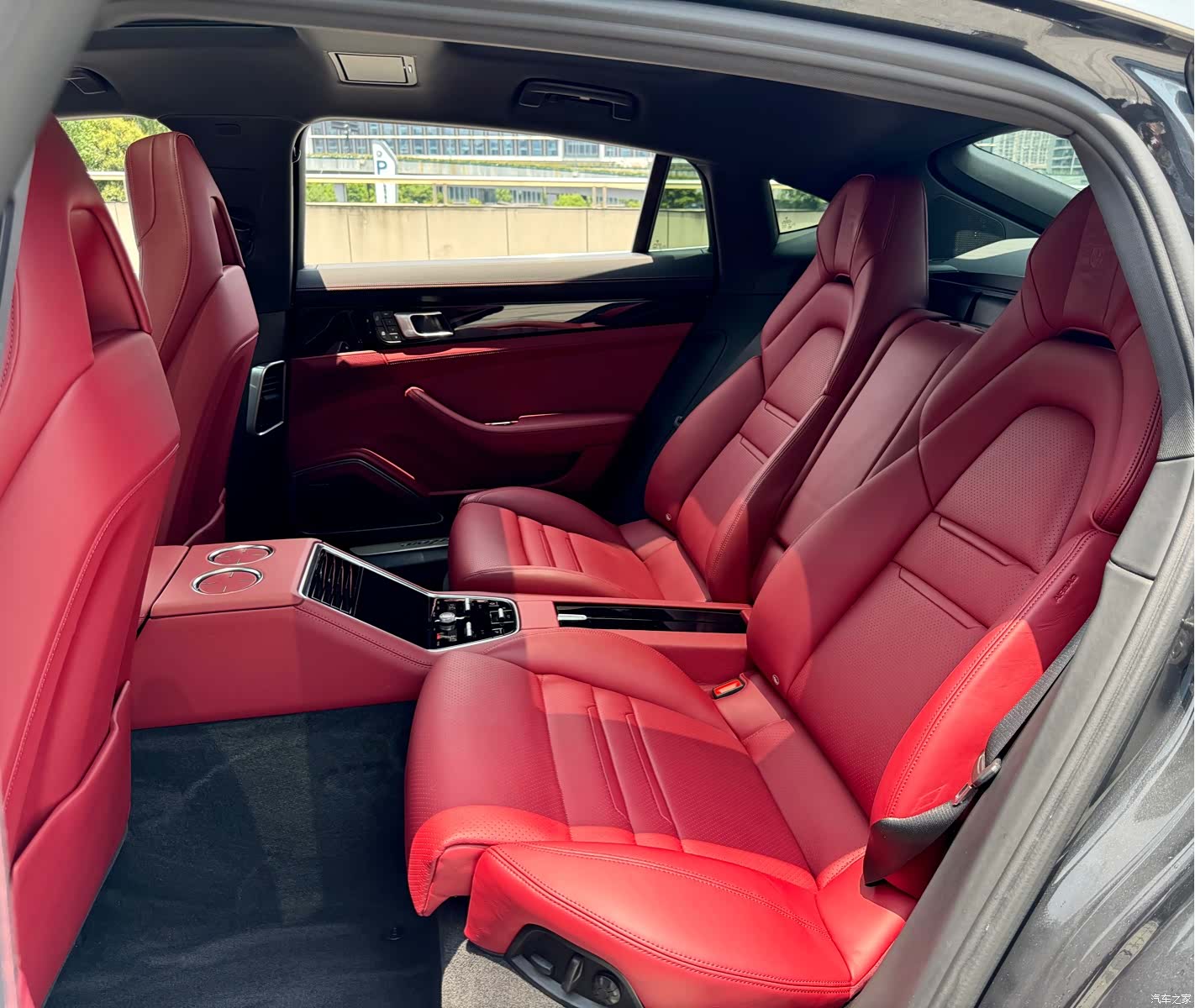 Porsche Panamera, 2022 7