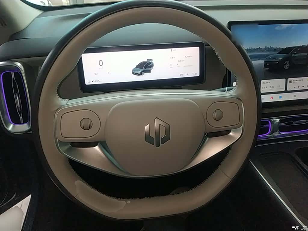 Leapmotor B01, 2025 11