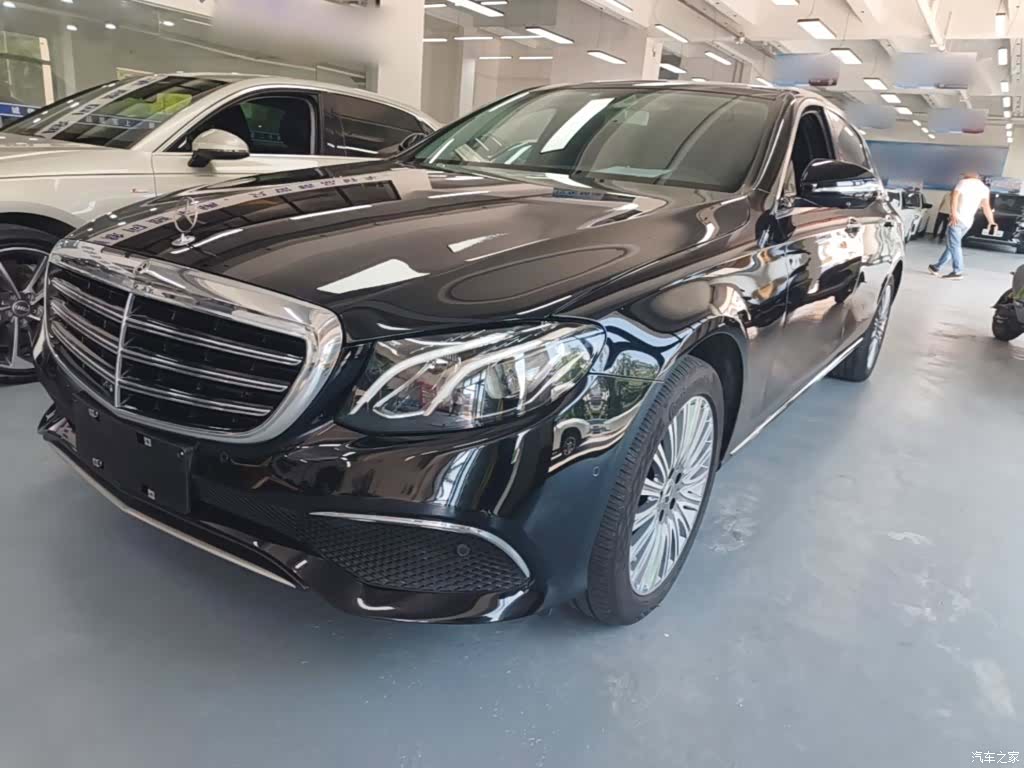 Mercedes-Benz E-Class, 2020 1