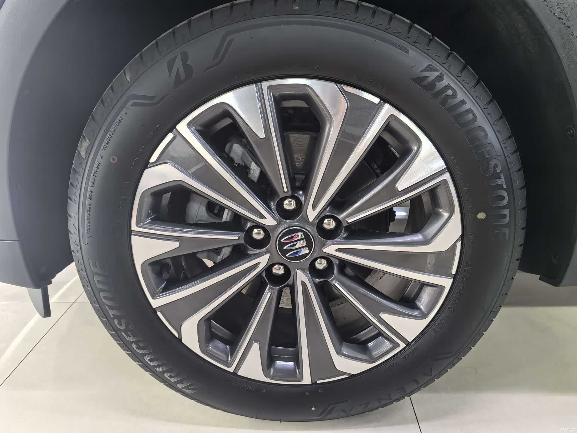 Buick Envision, 2025 18