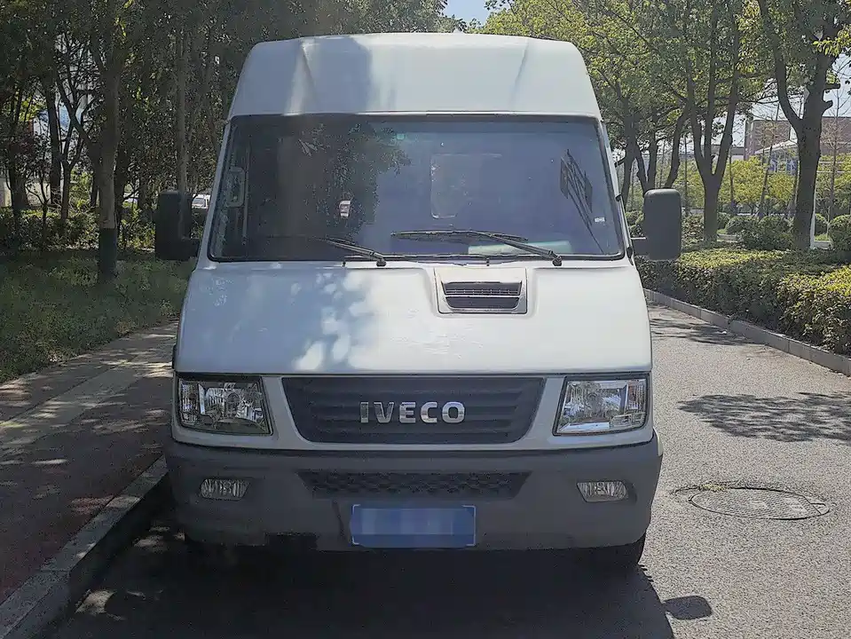 Iveco proud