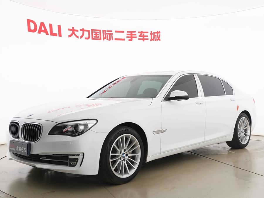 BMW 7-Series 2014, фото 1